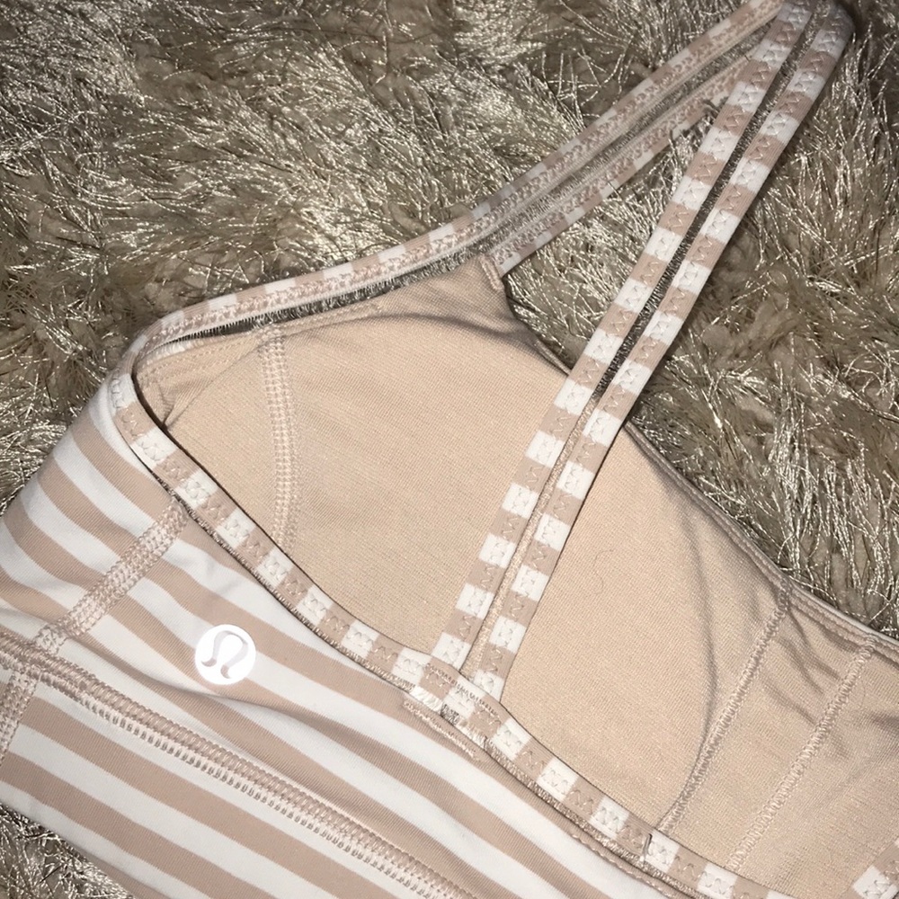 Lululemon pin striped creme and tan bra◻️◻️◻️
